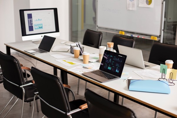 5 Best Workstation Layouts for a Productive Modern Office - SKV India
